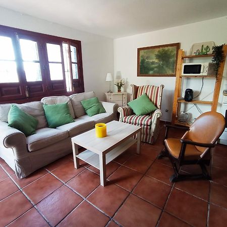 Apartamento-Estudio En Villa Con Piscina Malaga Bagian luar foto