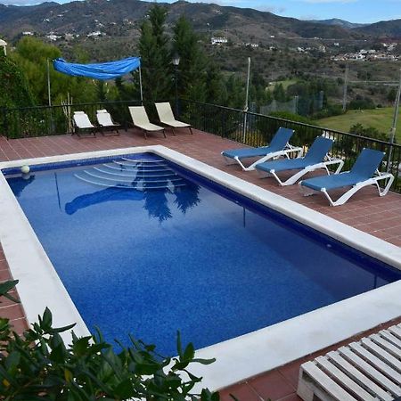 Apartamento-Estudio En Villa Con Piscina Malaga Bagian luar foto