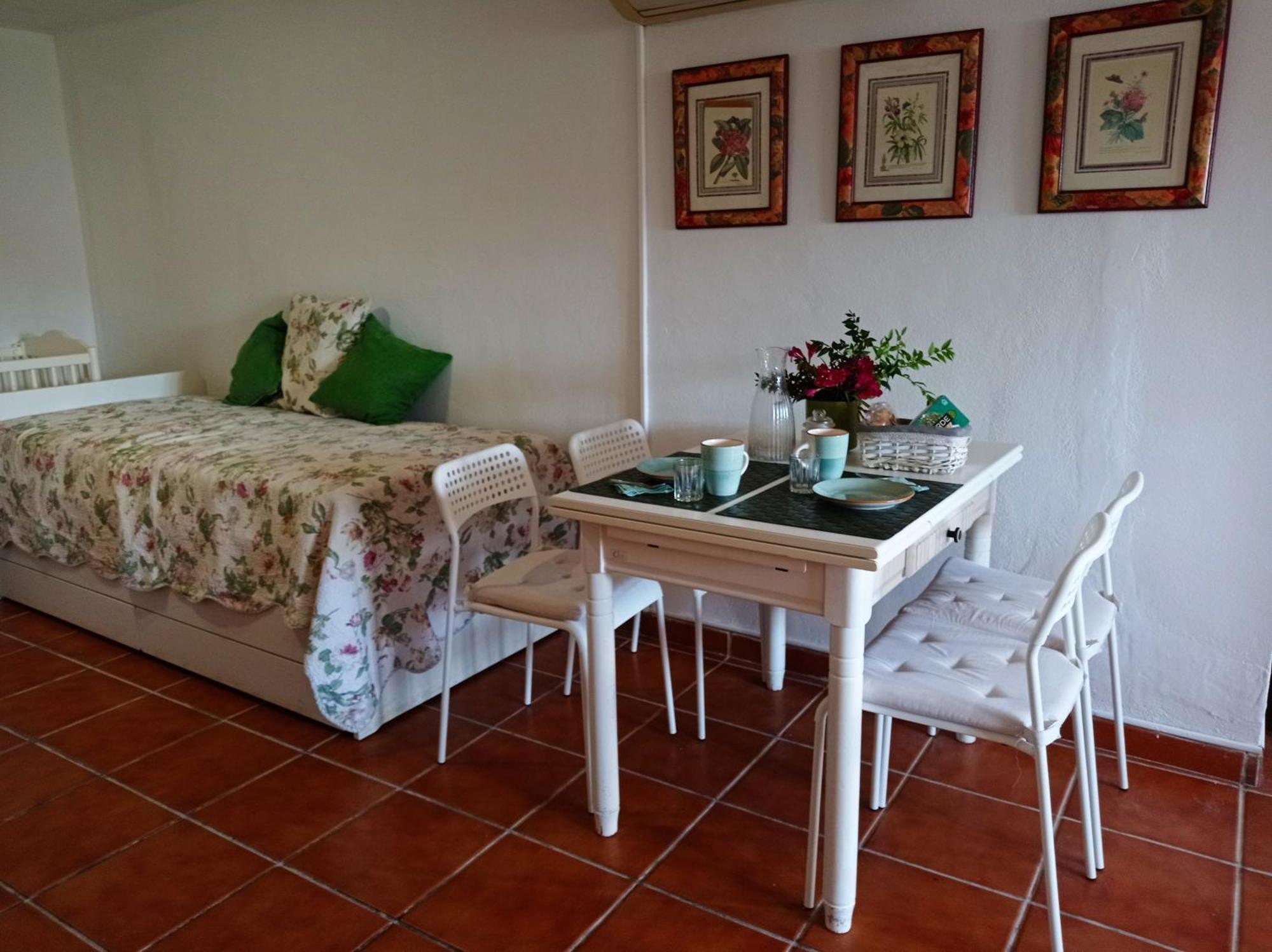 Apartamento-Estudio En Villa Con Piscina Malaga Bagian luar foto