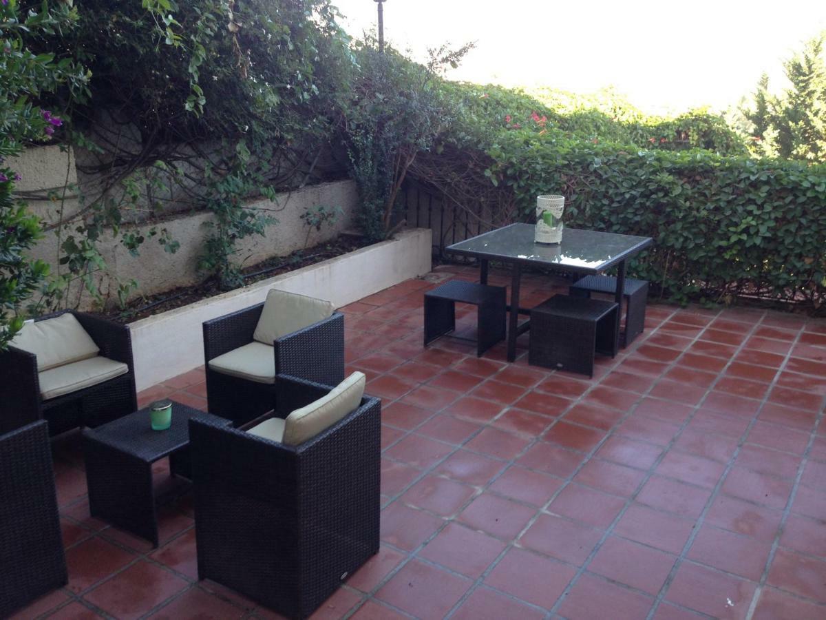 Apartamento-Estudio En Villa Con Piscina Malaga Bagian luar foto