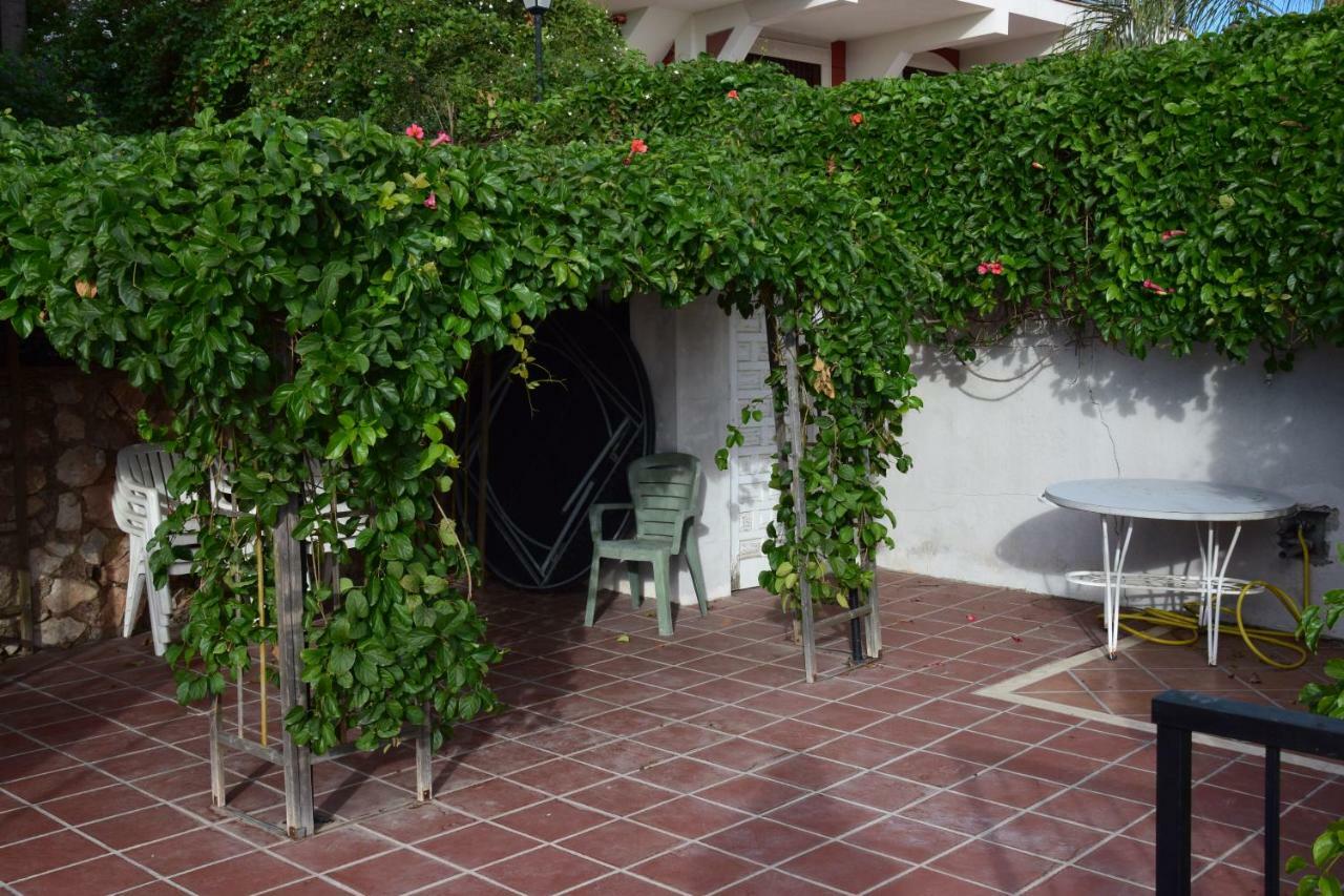 Apartamento-Estudio En Villa Con Piscina Malaga Bagian luar foto