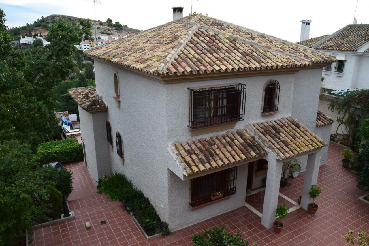 Apartamento-Estudio En Villa Con Piscina Malaga Bagian luar foto